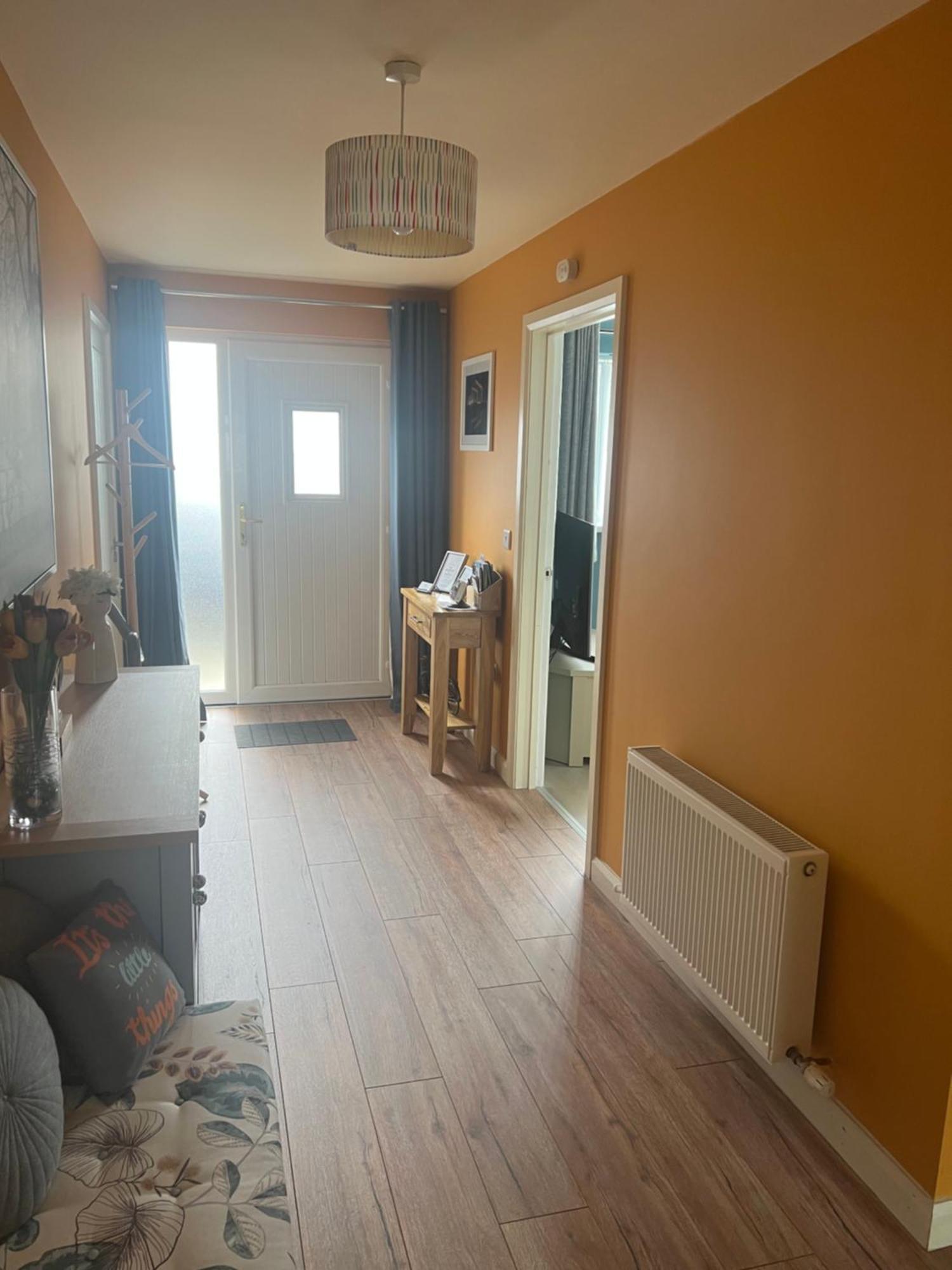 Whiteabbey 'Kodi'S Place' Well Appointed 1 Bedroom Apartment With Excellent Transport Links And Free Wi-Fi מראה חיצוני תמונה